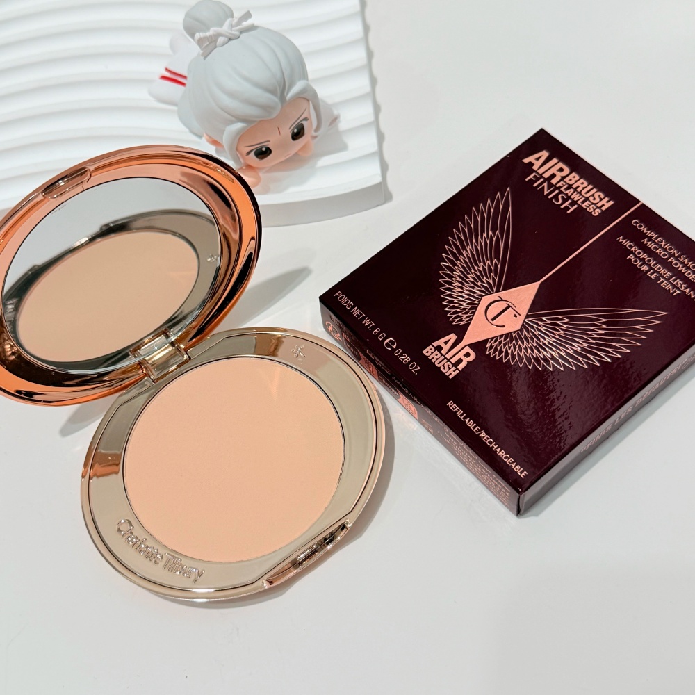 Huda Beauty Makeup Mini Kit - Набор прессованных пудр Charlotte Tilbury: матирующая,