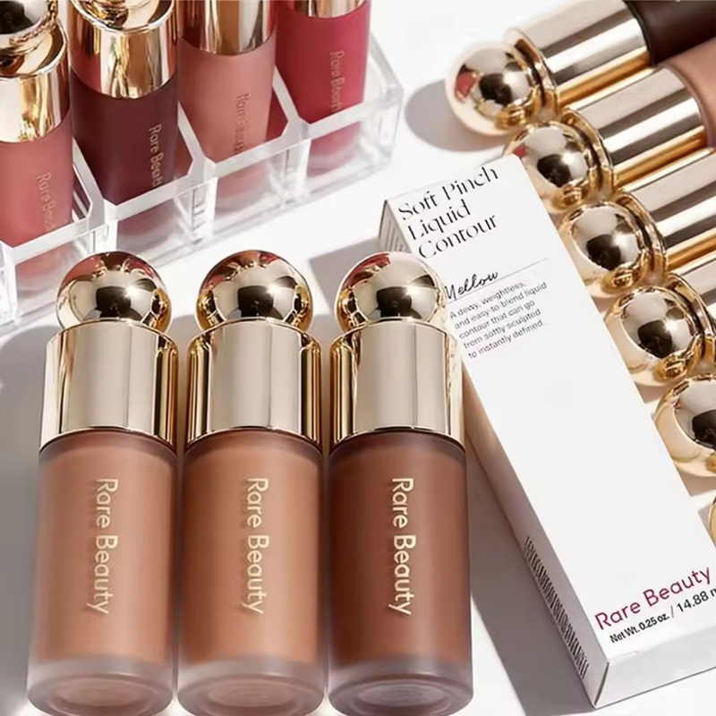 Горячая новинка: Бронзовый кон – обзор и цена Huda Beauty Makeup Mini Kit